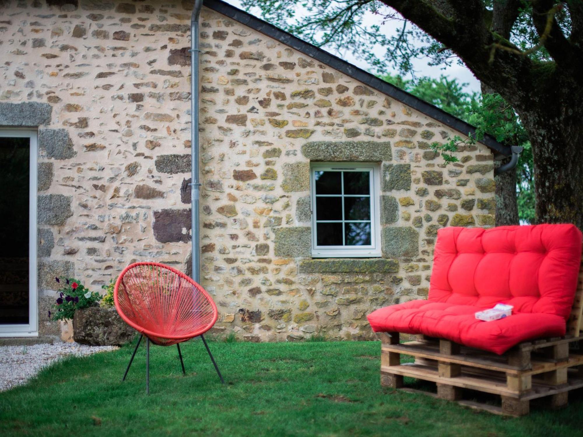 Gite De Charme Renove Avec Cheminee, Terrasse Et Proche Randonnees - Capacite 13 Pers. - Fr-1-410-179 Saint-Léonard-des-Bois 외부 사진